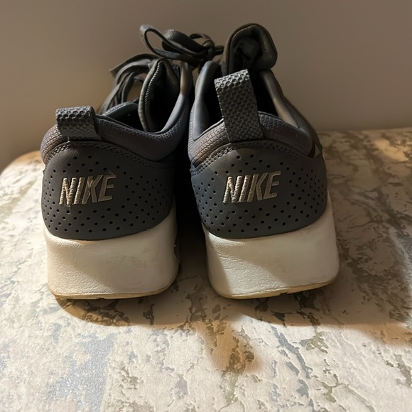 Nikes - Picture 2 of 3